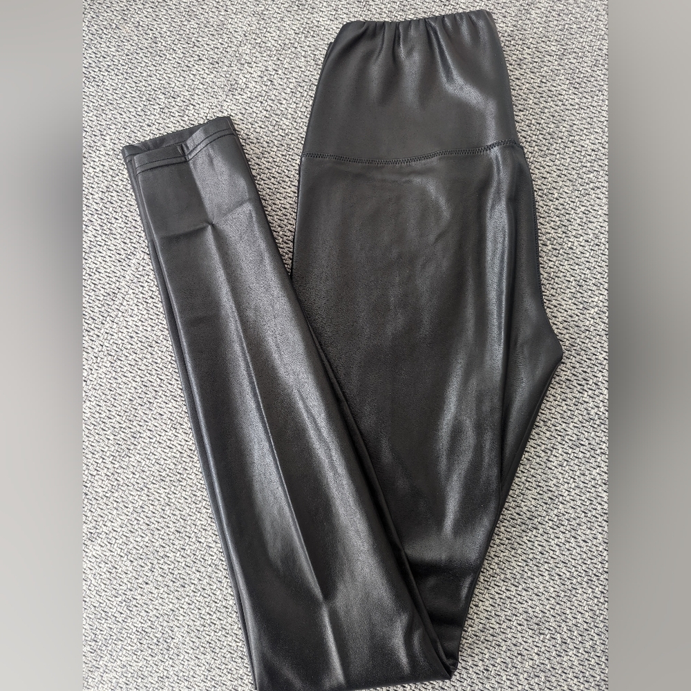 Wilfred daria leggings